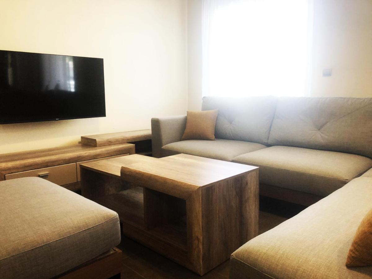 Corinthian Luxury Apartment Zewnętrze zdjęcie
